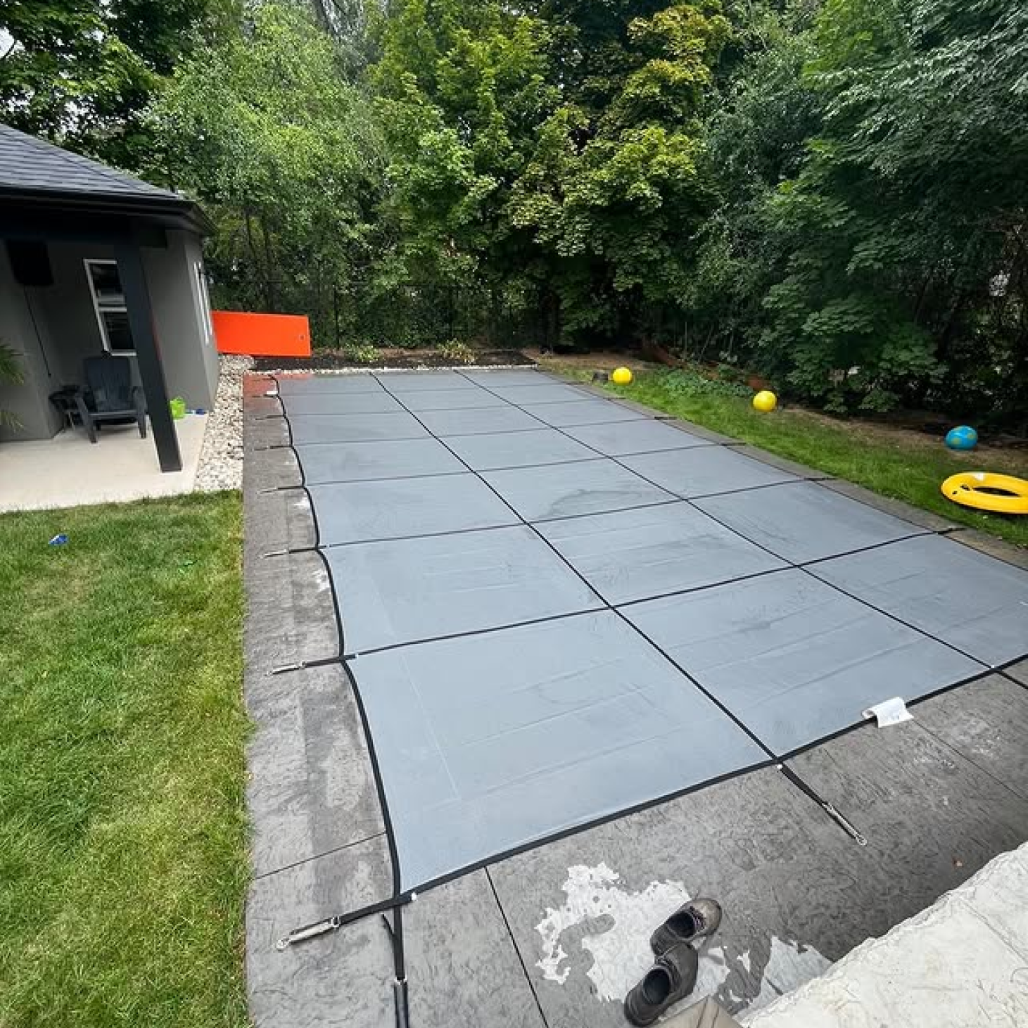 A covered pool